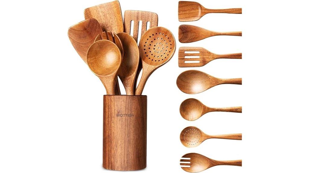 eight piece wooden set